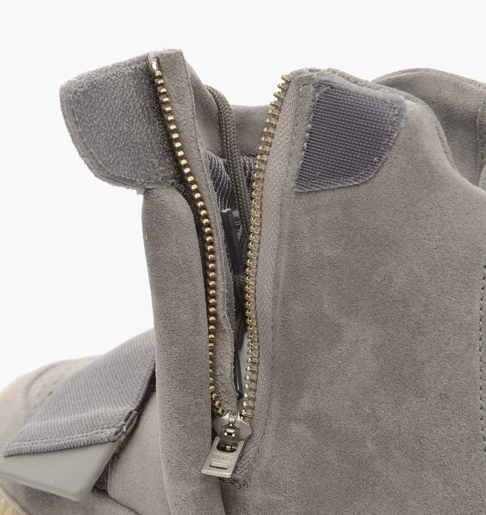 Adidas Originals Yeezy 750 Boost Light Grey-Gum