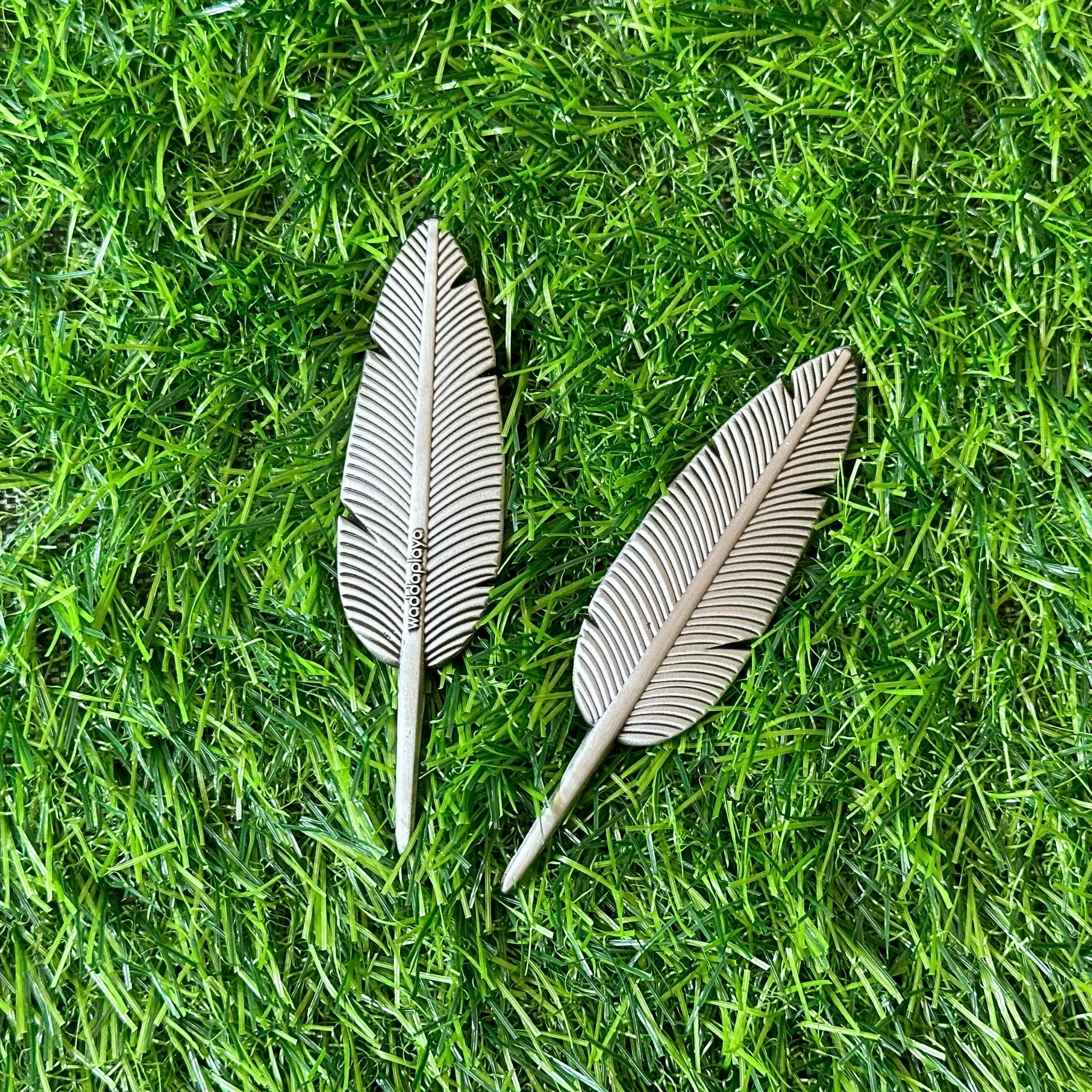 Single Prong Feather Divot Tool